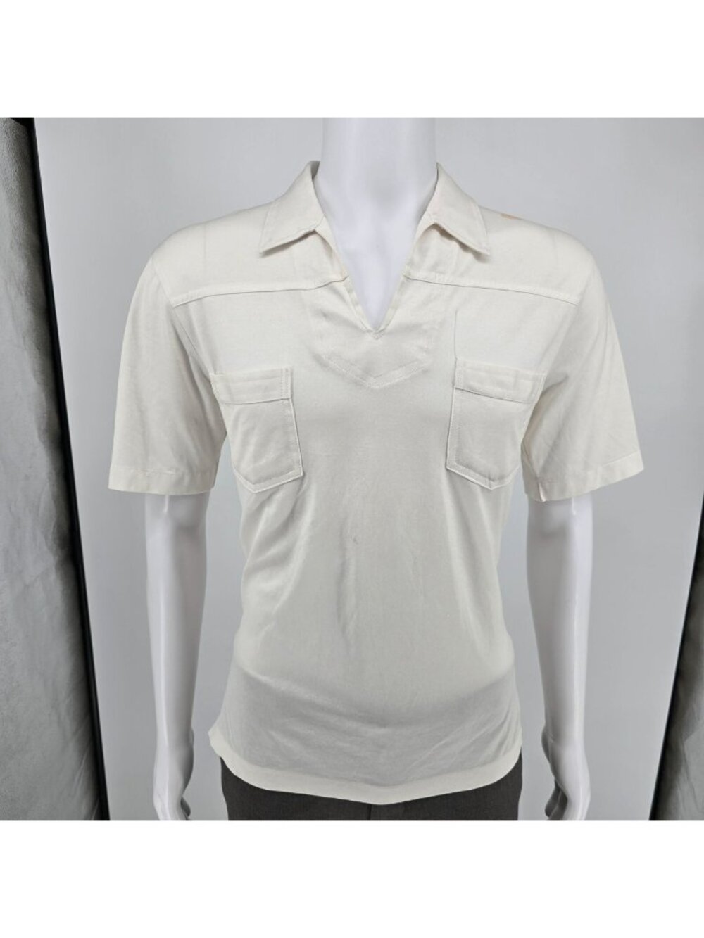 Stained Vintage Early 1980s Huk-A-Poo Double Pocket Open Collar Shirt (M)